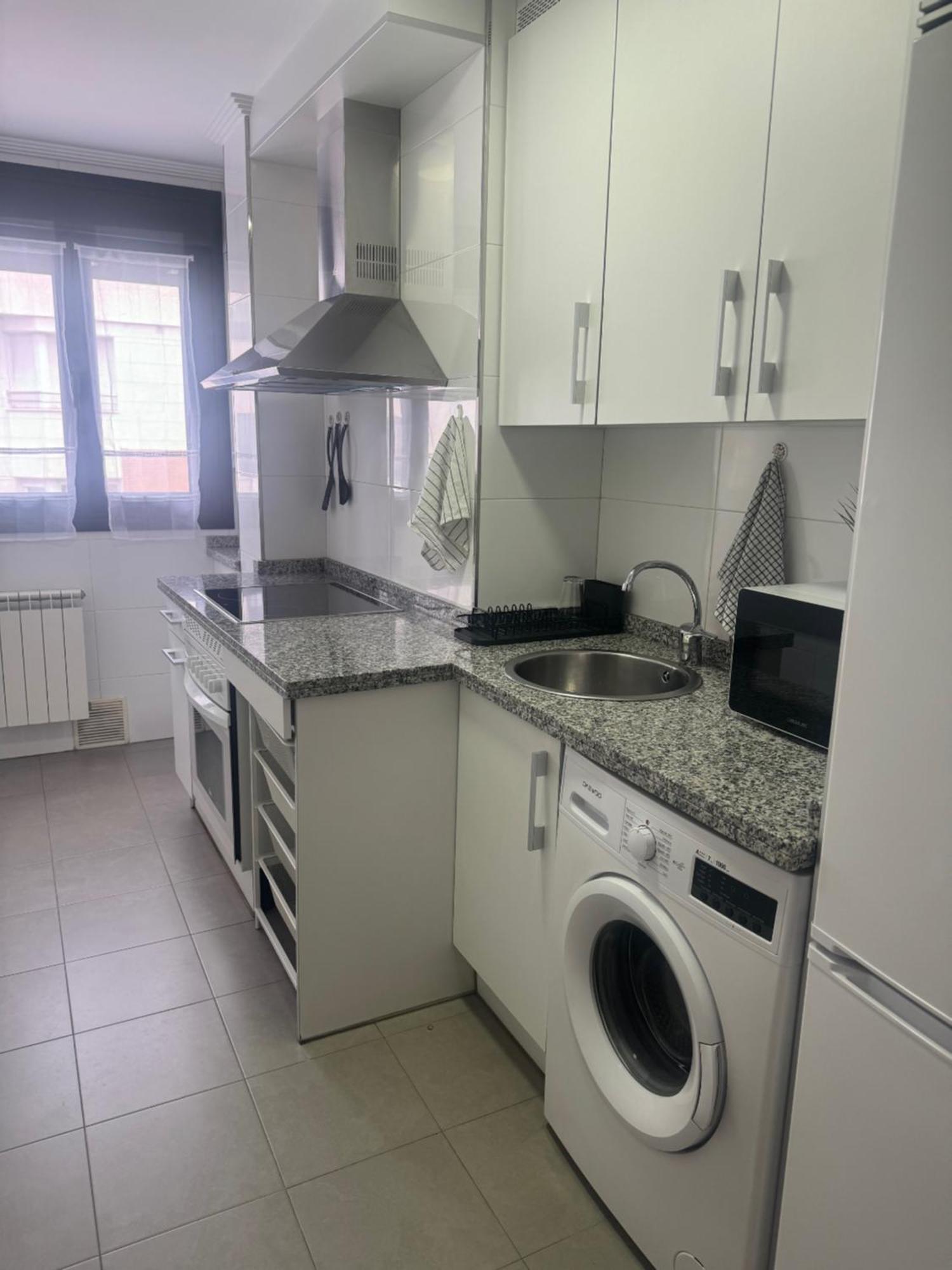 Apartamento En Gijon Con Garaje Y Wifi Eksteriør bilde